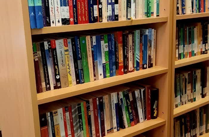 تقویت منابع کتابخانه دانشگاه با بهره‌گیری از ظرفیت خیرین و سازمان اسناد و کتابخانه ملی